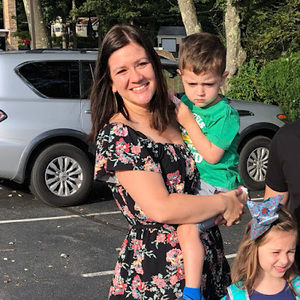 Meet your Posher, Daniela r.